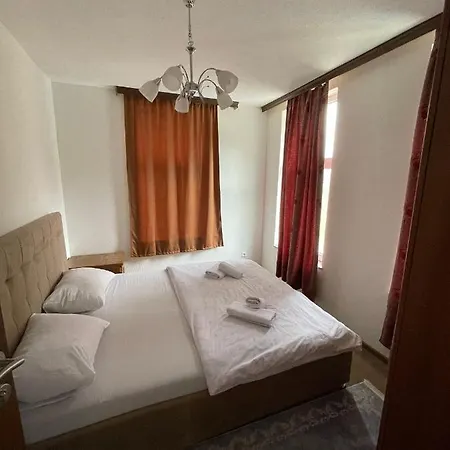Lovely Near River Una / Fatima 1 *